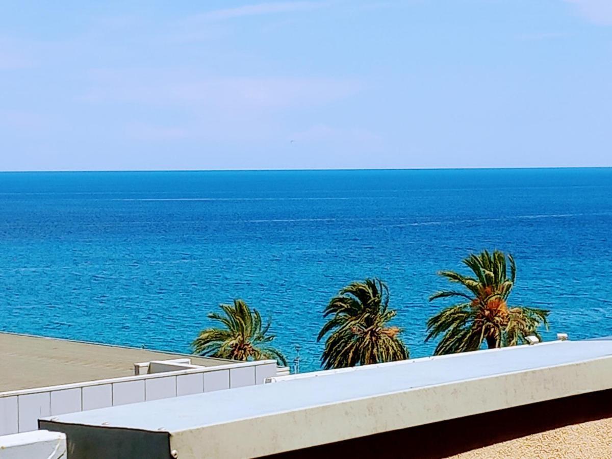 Sweet Sea View Apartment Савона Екстериор снимка